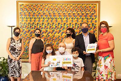 Honrados em termos o Xô PANDEMIA nas escolas municipais de Curitiba- PR